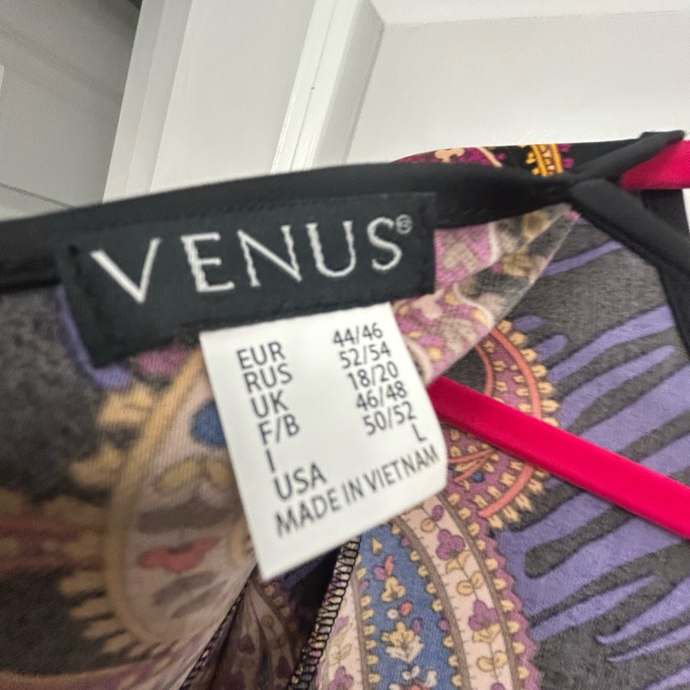 VENUS Multicolor Paisley and Zebra Print Blouse - Picture 3 of 3